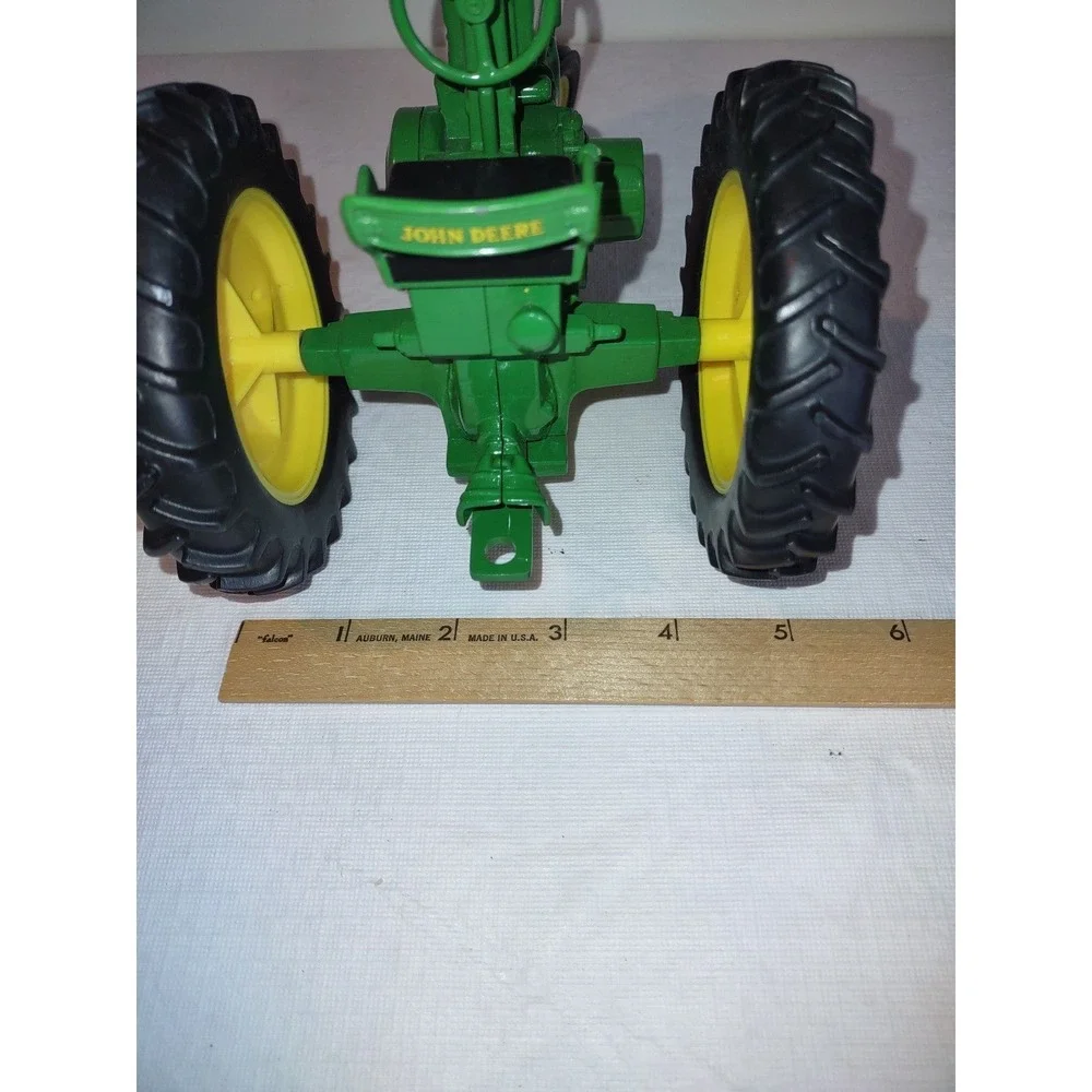 John Deere Die‑Cast Tractors Lot 3 Vintag Farm Toy  1:16/1:32 Scale Green Models